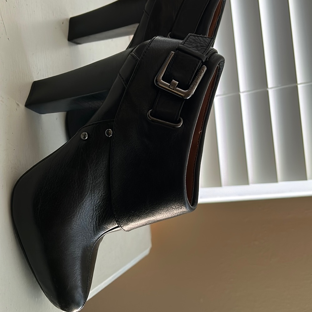 Calvin Klein women shoes new